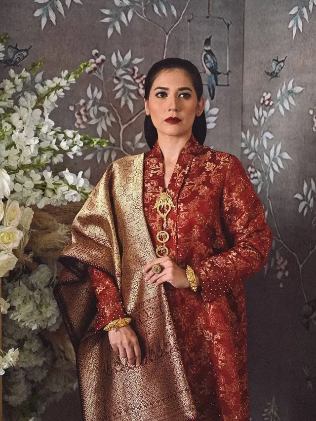 6 Potret Seleb Blasteran saat Pakai Kebaya, Memesona