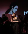 Raisa Andriana akhirnya kembali dengan sebuah album studio. Koleksi keempat kali ini ia beri tajuk It's Personal. (Nizar Zulmi/Fimela.com)