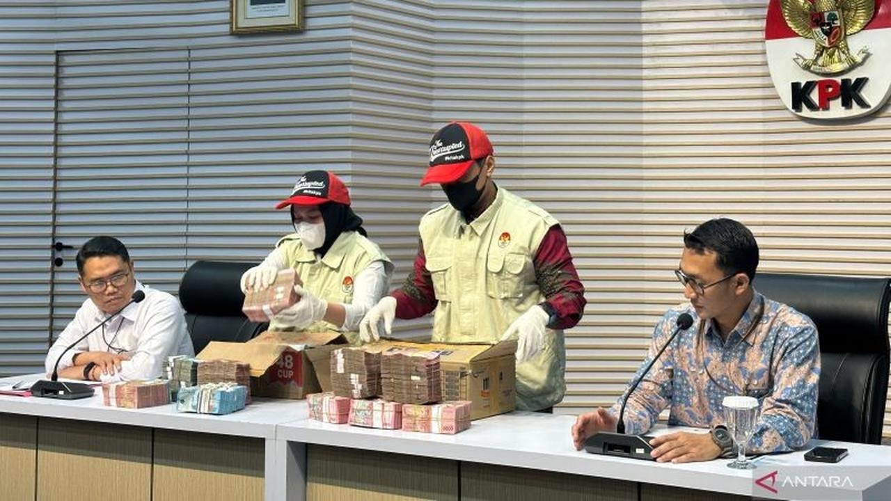 KPK Sita Rp1,5 Miliar dalam OTT KPP Banjarmasin, Tiga Tersangka Ditetapkan