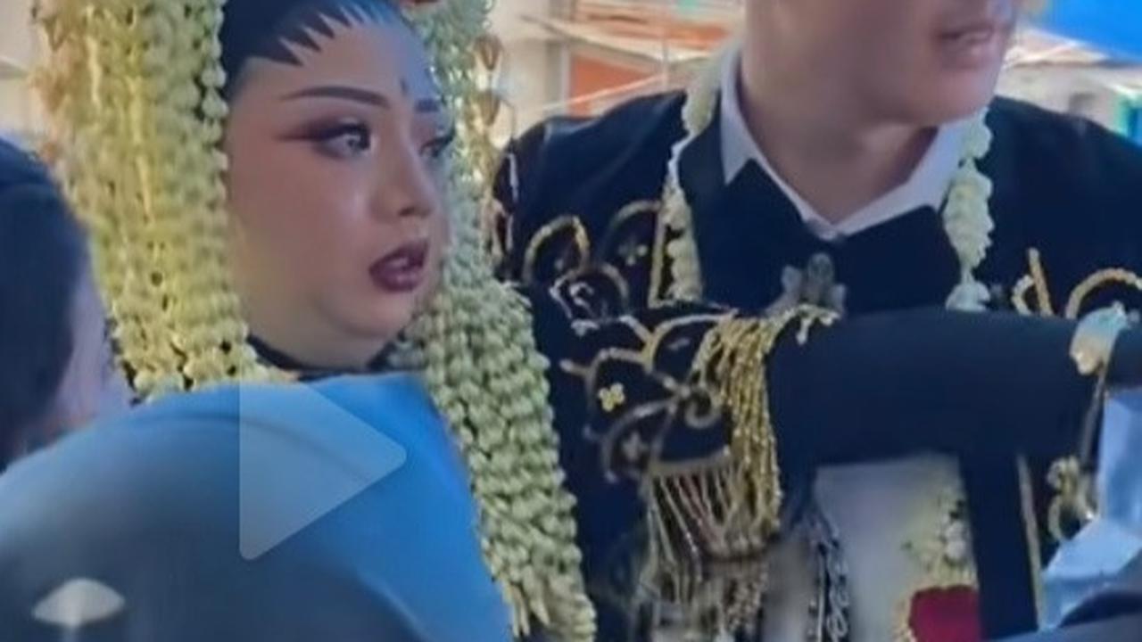 Viral Momen Pengantin di Banjarmasin Kesurupan, Mempelai Pria Minta Kembang 7 Rupa