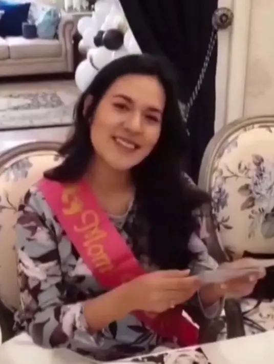 (Instagram/raisa6690)