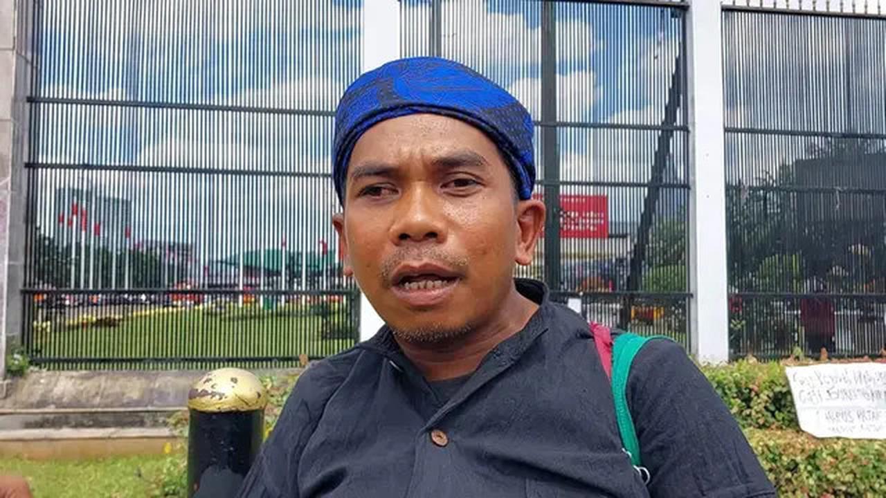 Jeritan Hati Warga Baduy di Demo DPR: Rakyat Kekurangan, Kami Butuh Makan!