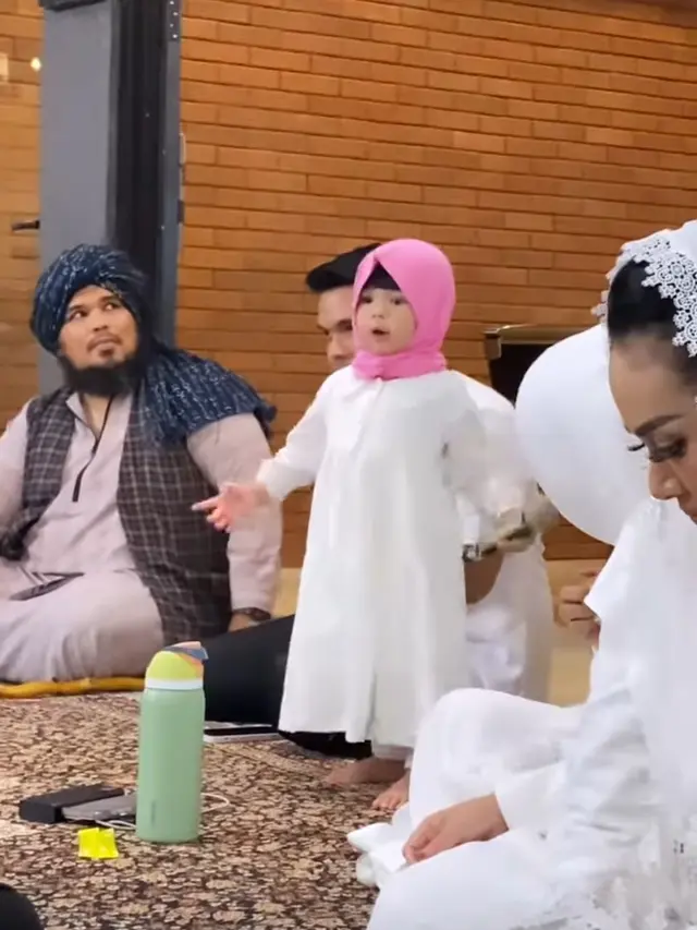 Atta dan Aurel Gelar Pengajian Jelang Haji