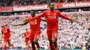 Divock Origi merayakan golnya ke gawang Stoke City, Origi mencetak dua gol untuk Liverpool pada lanjutan liga Inggris di Stadion Anfield, Minggu (10/4/2016). (Reuters/Darren Staples)