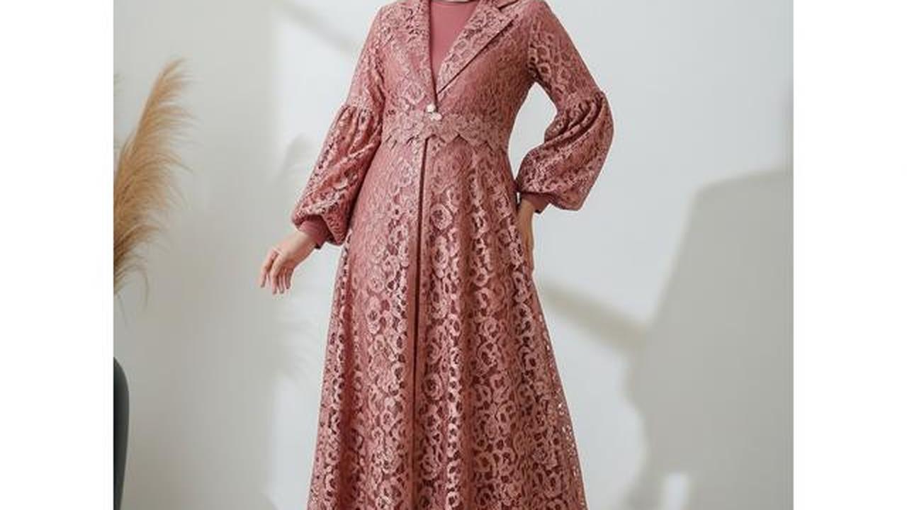 Cara Memadukan Gamis Brokat dengan Blazer agar Tidak Berlebihan, Tetap Anggun dan Modern
