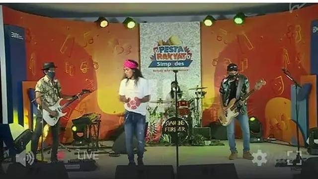 Slank tampil di di acara Milenial Membangun Negeri Pesta Rakyat Simpedes 2020 yang dipersembahkan oleh Bank BRI.