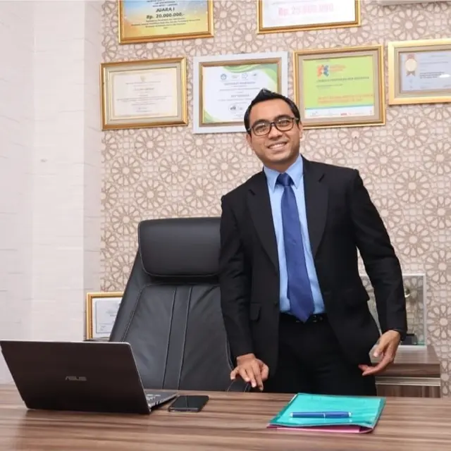 Eko Desriyanto, Direktur Utama PT Idea Indonesia Akademi, Tbk.