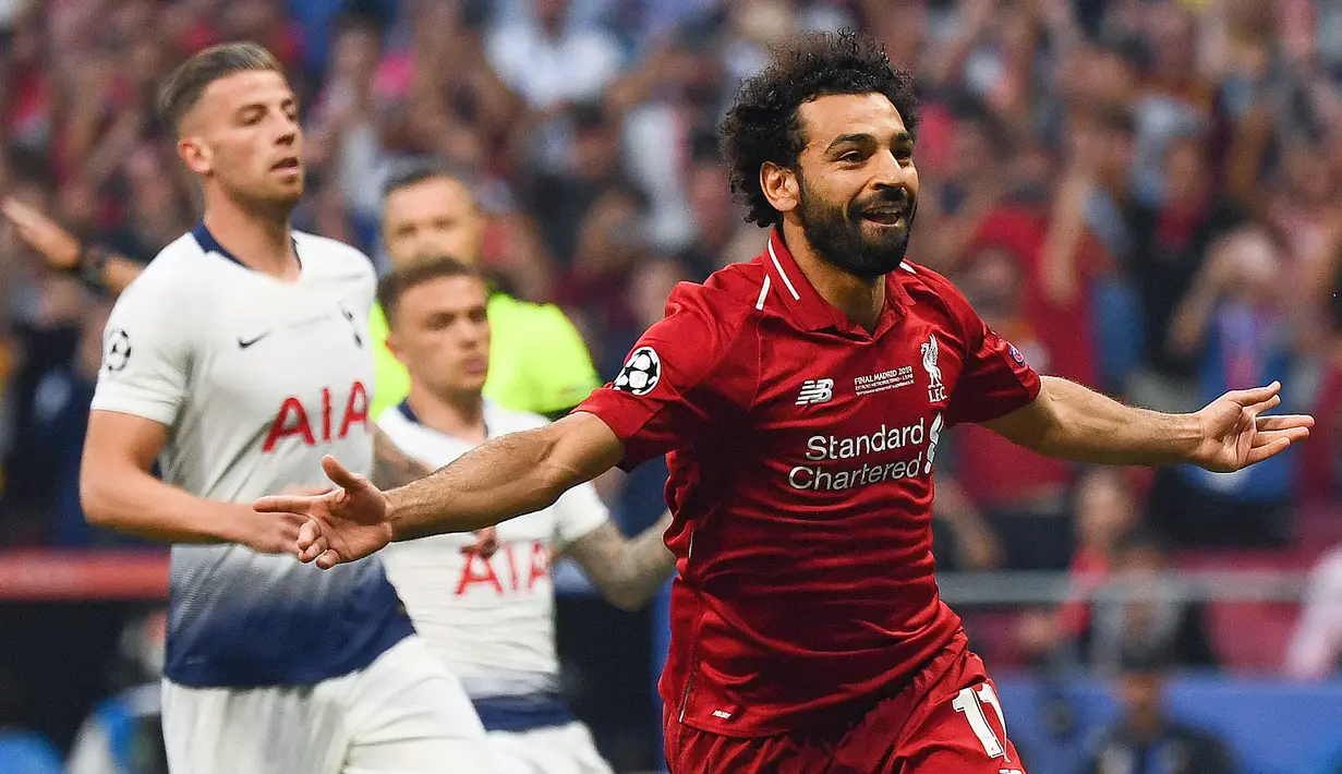 Pada laga final Liga Champions 2018/2019 antara Liverpool melawan Tottenham Hotspur di Wanda Metropolitano Stadium, Madrid (8/5/2019), dua pemain Liverpool, Mohamed Salah dan Sadio Mane sedang menjalani puasa Ramadan. (AFP/Gabriel Bouys)