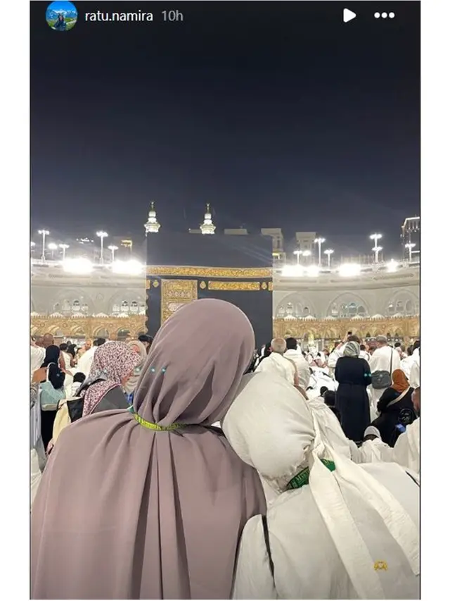 6 Potret Azizah Salsha Jalani Ibadah Umrah, Tunggu Pratama Arhan di