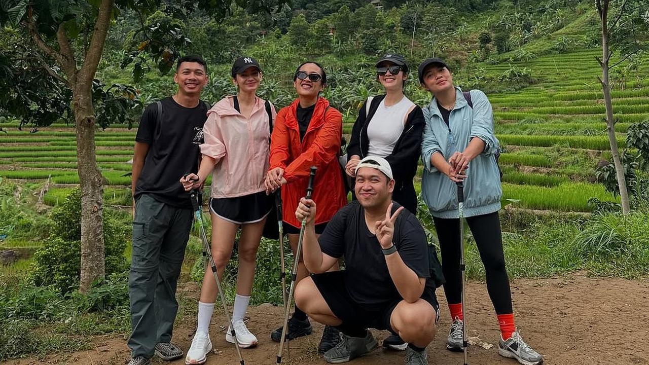 6 Potret Abigail Cantika Bareng Enzy Storia hingga Febby Rastanty Asyik Main ke Curug