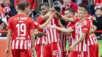 Union Berlin kini berada di puncak klasemen Bundesliga dengan 17 poin. Mereka unggul dua poin dari Dortmund yang berada di posisi kedua. Bayern Munchen berada di posisi kelima dengan raihan 12 poin. (Andreas Gora/dpa via AP)