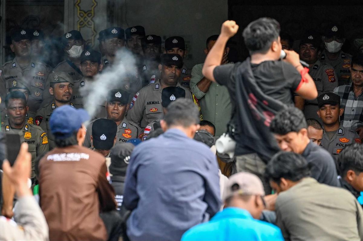 FOTO: Mahasiswa Gelar Demo Tuntut Bencana Aceh Ditetapkan Bencana Nasional