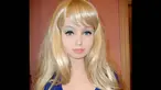 Lolita Richi adalah wanita asal Ukrania yang membentuk tubuhnya menjadi mirip Barbie. (Dailymail)