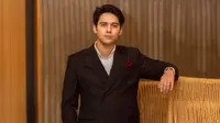 Maxime Bouttier Syuting Serial Tante Sonya, Ingat Pengalaman Pribadi Mencintai Cewek Lebih Dewasa
