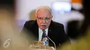 Menteri Luar Negeri Palestina, Riad Al Maliki pada  konferensi pers International Conference On the Questions of Jerussalem di Jakarta, Senin (14/12). Maliki memberi penjelasan terkait kondisi Yerusalem saat ini. (Liputan6.com/Faizal Fanani)