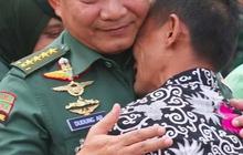 Melepas Jenderal Dudung Abdurachman dengan Penuh Air Mata, Ada Momen Sang Bintang 4 Sujud Syukur
