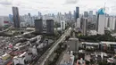 Pemandangan suasana kota Jakarta berlatar gedung-gedung bertingkat, Jumat (10/1/2025). (Liputan6.com/Angga Yuniar)