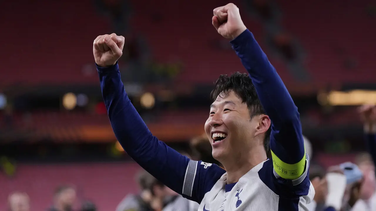 Foto: Gelar Perdana Son Heung-min Bersama Tottenham Hotspur setelah Satu Dekade Lamanya