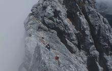 Jadi Gunung Tertinggi Berselimut Salju di Indonesia, Ini Fakta-Fakta Puncak Carstensz Pyramid Papua