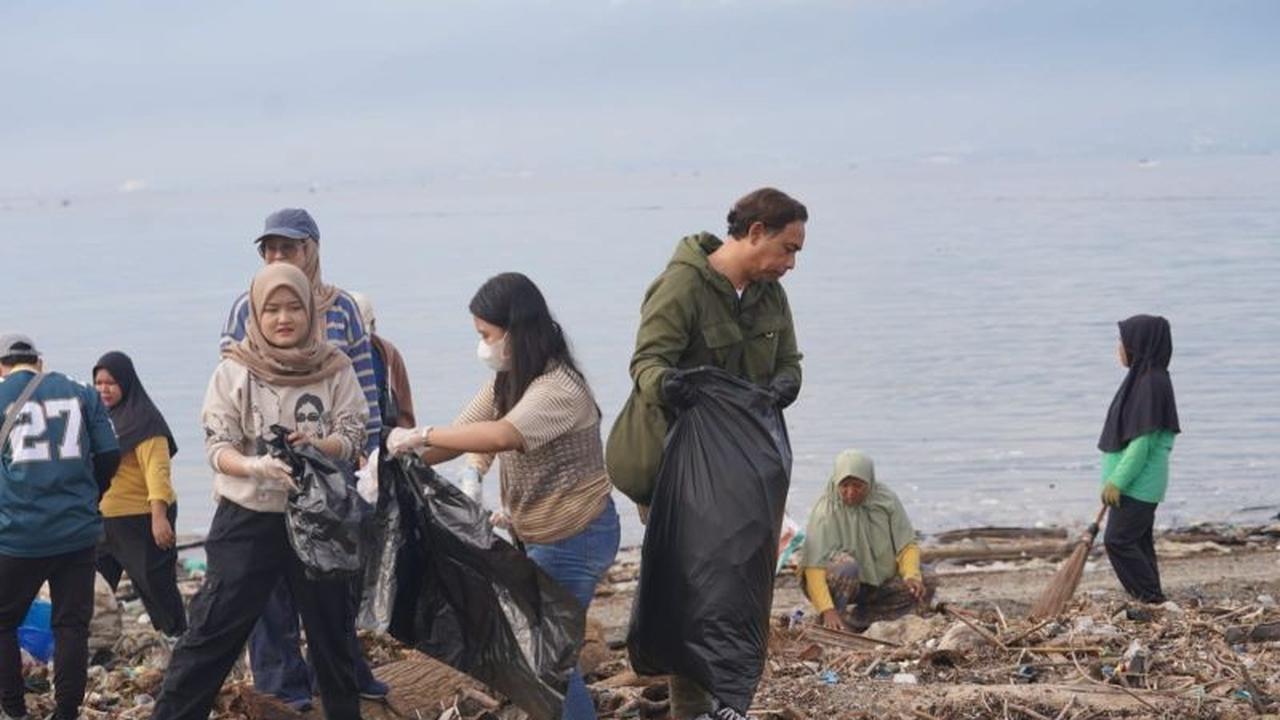 Aksi Bersih Teluk Palu Kumpulkan 100 Ton Sampah, Libatkan Ribuan Relawan