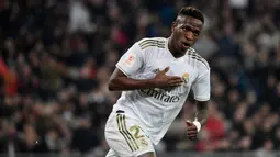 1. Vinicius Junior (Real Madrid) - Pemain berusia 19 tahun ini memiliki nilai transfer yang dapat dibilang cukup fantastis. Market value Vinicius Junior saat ini mencapai 50 juta euro. (AFP/Javier Soriano)