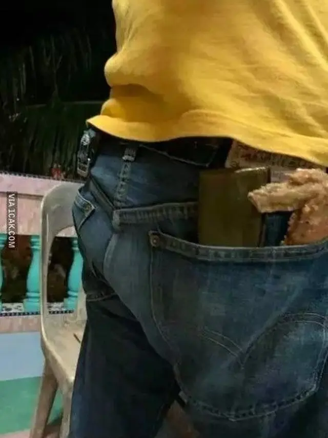 7 Potret Nyeleneh Orang Makan di Acara Kondangan Ini Kocak