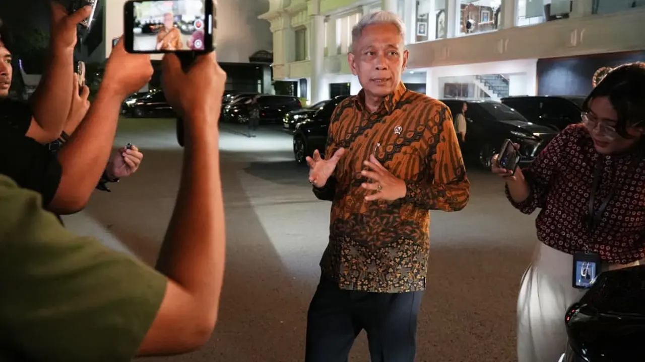 Wamensos Dampingi Presiden Terima Tokoh Gerakan Nurani Bangsa di Istana Negara