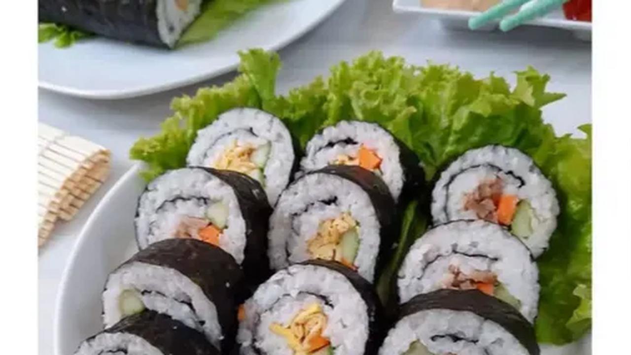 3. Resep Sushi Ala Rumahan<br>