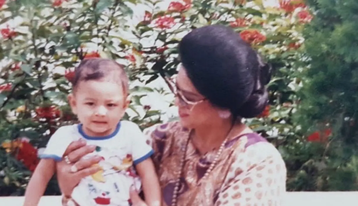 6 Potret Masa Kecil Raffi Ahmad, Bikin Pangling (Sumber: Instagram/raffinagita1717)