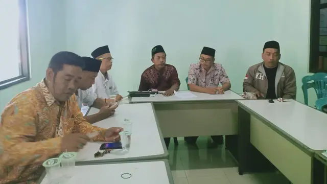 Perngurus NU Tuban saat jumpa pers. (Adirin/Liputan6.com).