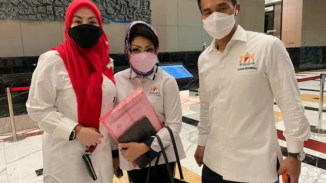 Ade Fitrie Kirana bersama pengurus Kadin (ist)
