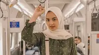 Nabila Ishma juga dikenal sebagai influencer dan selebgram (https://www.instagram.com/p/B1lijj1pyAg/)