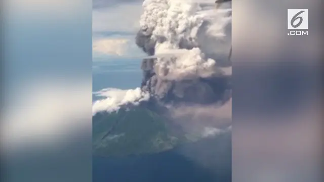 VIDEO: Penampakan Asap Tebal Erupsi Gunung Manam