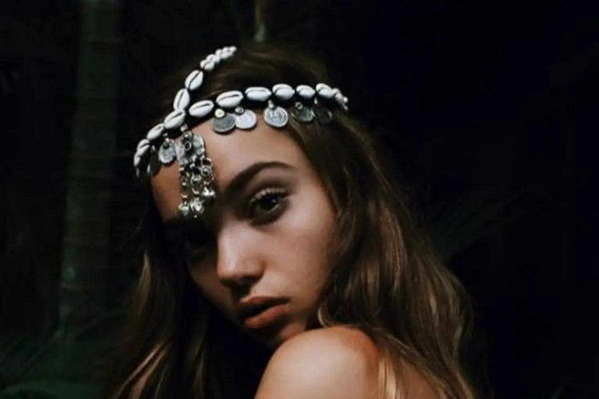 [Bintang] Dijuluki Gigi Hadid-nya Bali, Ini 10 Foto Cantiknya Inka Williams