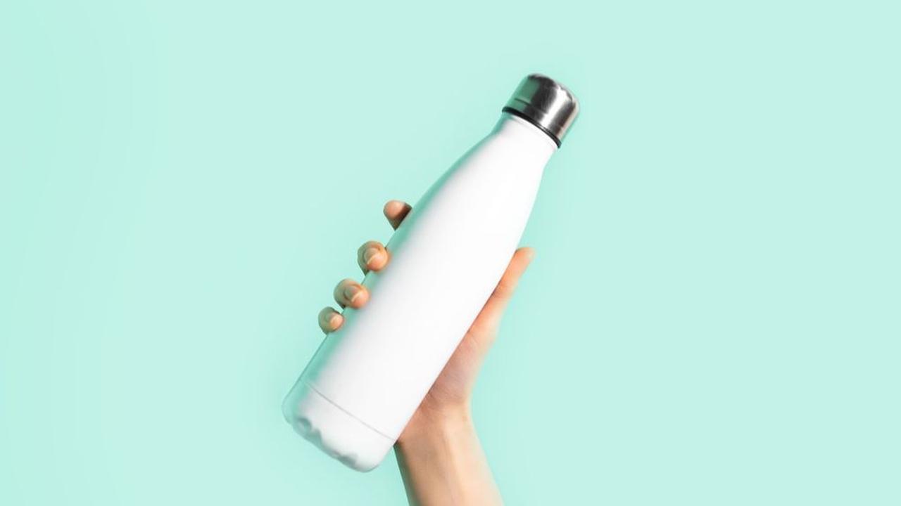 8. Botol Minum