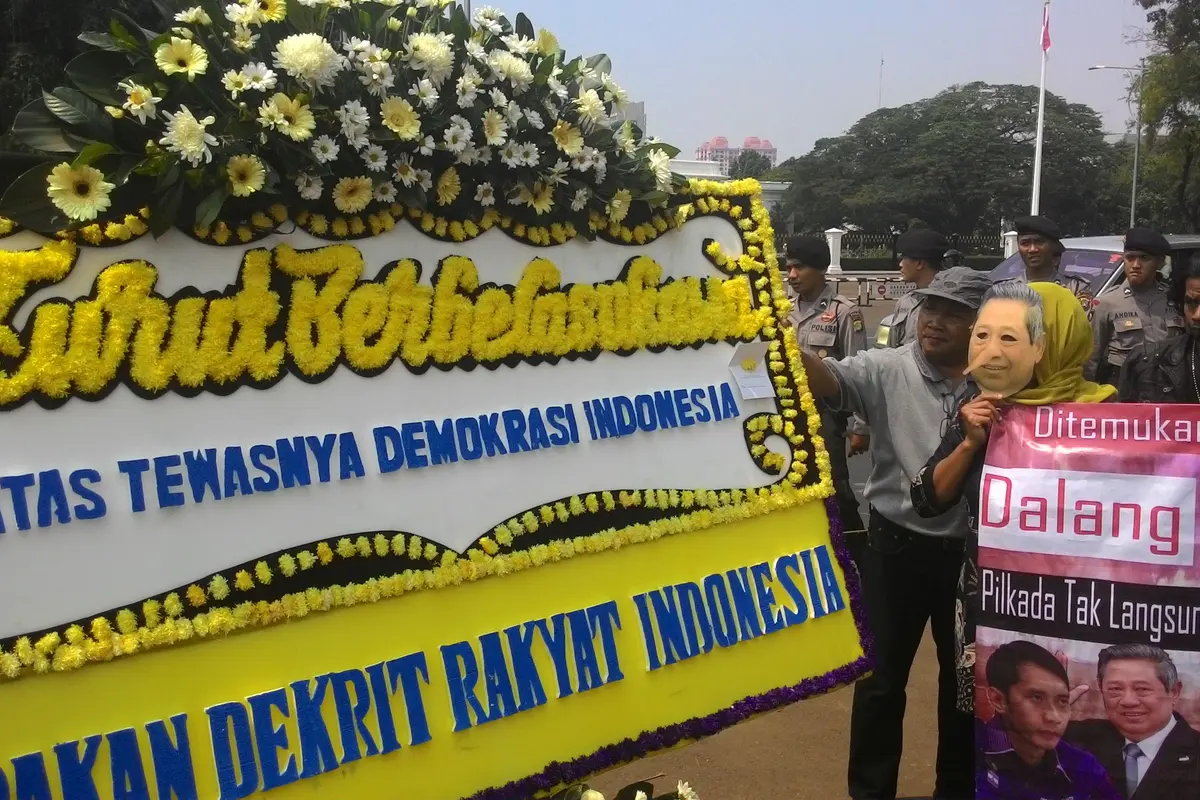 'SBY' Berhidung Panjang Datangi Istana Negara