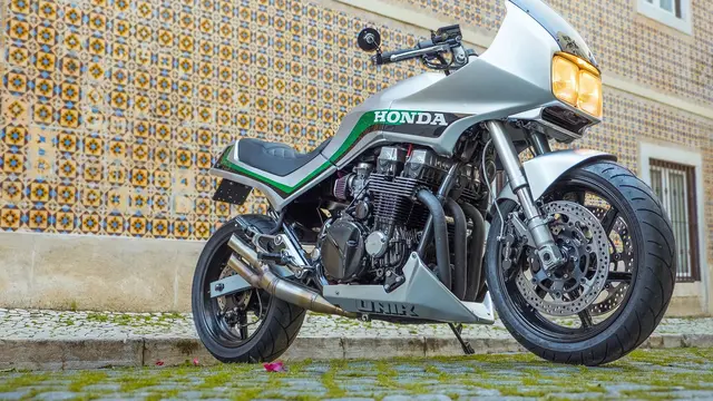 Honda CBX750 Flavia