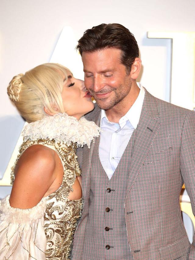 Lady Gaga Diduga Mengandung Anak Bradley Cooper, Ini Momen Kebersamaan Mereka