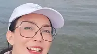 Rieke Diah Pitaloka menyoroti pagar laut di Tangerang sepanjang lebih dari 30 km. Tak hanya di Tangerang, fenomena serupa tapi tak sama terjadi di Bekasi. (Foto: tangkap layar video dari Instagram @riekediahp)