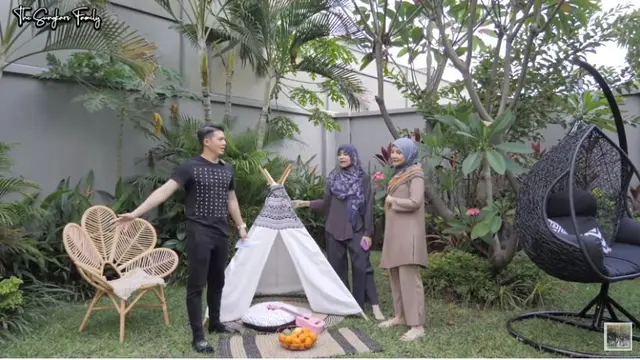 Zaskia Sungkar - Irwansyah (Foto: YouTube)