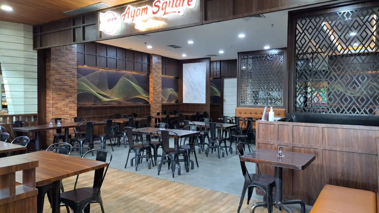 Resto Ayam Square