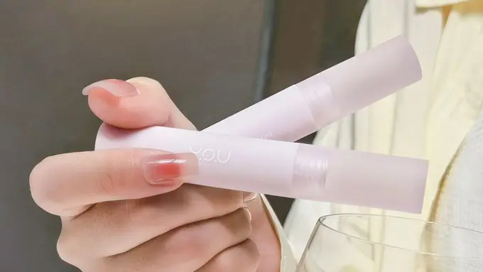 Rekomendasi Lip Tint Bagus YOU Cloud Touch  Fixing Tint dan Kelebihannya