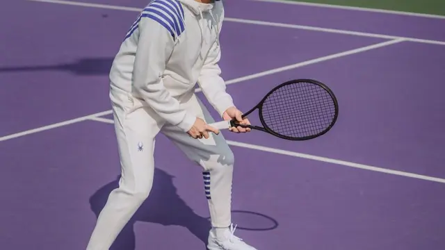 Potret ganteng Park Eun Seok. (credit:instagram.com/_____silverstone_____)
