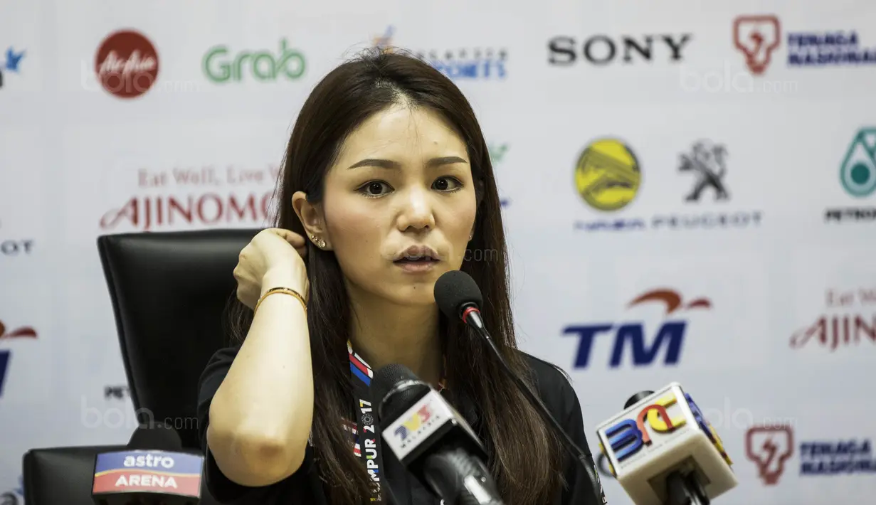 Manajer Timnas Thailand, Watanya Wongopasi, memberikan keterangan pers usai melawan Indonesia pada laga SEA Games di Stadion Shah Alam, Selangor, Selasa (15/8/2017). Kedua negara bermain imbang 1-1. (Bola.com/Vitalis Yogi Trisna)