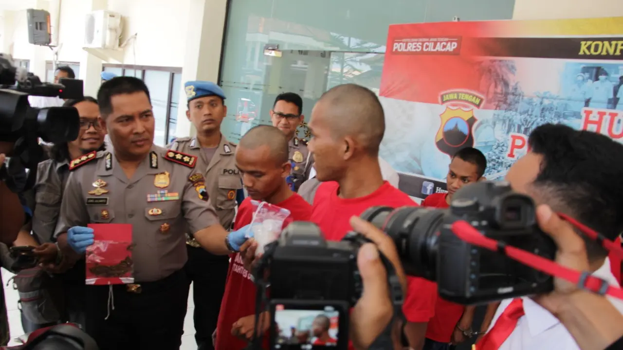 Polres Cilacap mengungkap sindikat narkoba Banyumas dan Cilacap. (Foto: Liputan6.com/Polres Cilacap/Muhamad Ridlo).