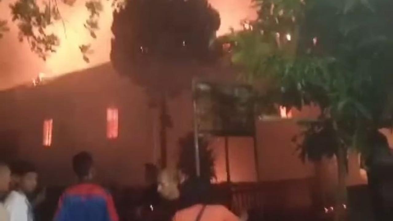 Padahal jika prasarana semua memadai, mereka bisa menyelamatkan gereja tersebut sebelum habis dilalap jago merah.