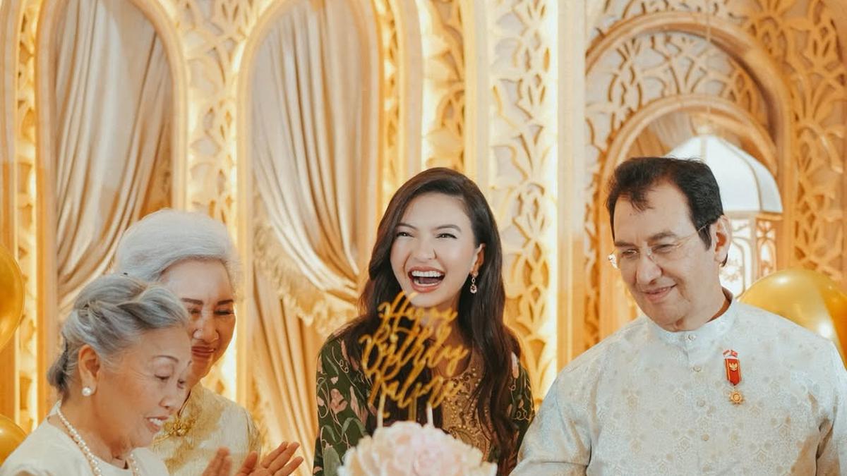 Raline Shah Rayakan Ulang Tahun ke-41 di Bulan Ramadan Bersama Keluarga, Awet Muda dengan Aura Mature dan Elegan