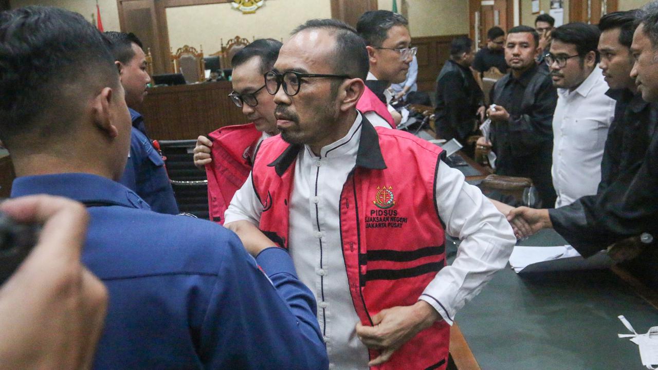 FOTO: Eks Dirut PT Pertamina Patra Niaga Divonis 9 Tahun Penjara dalam Kasus Korupsi Minyak Mentah PT Pertamina