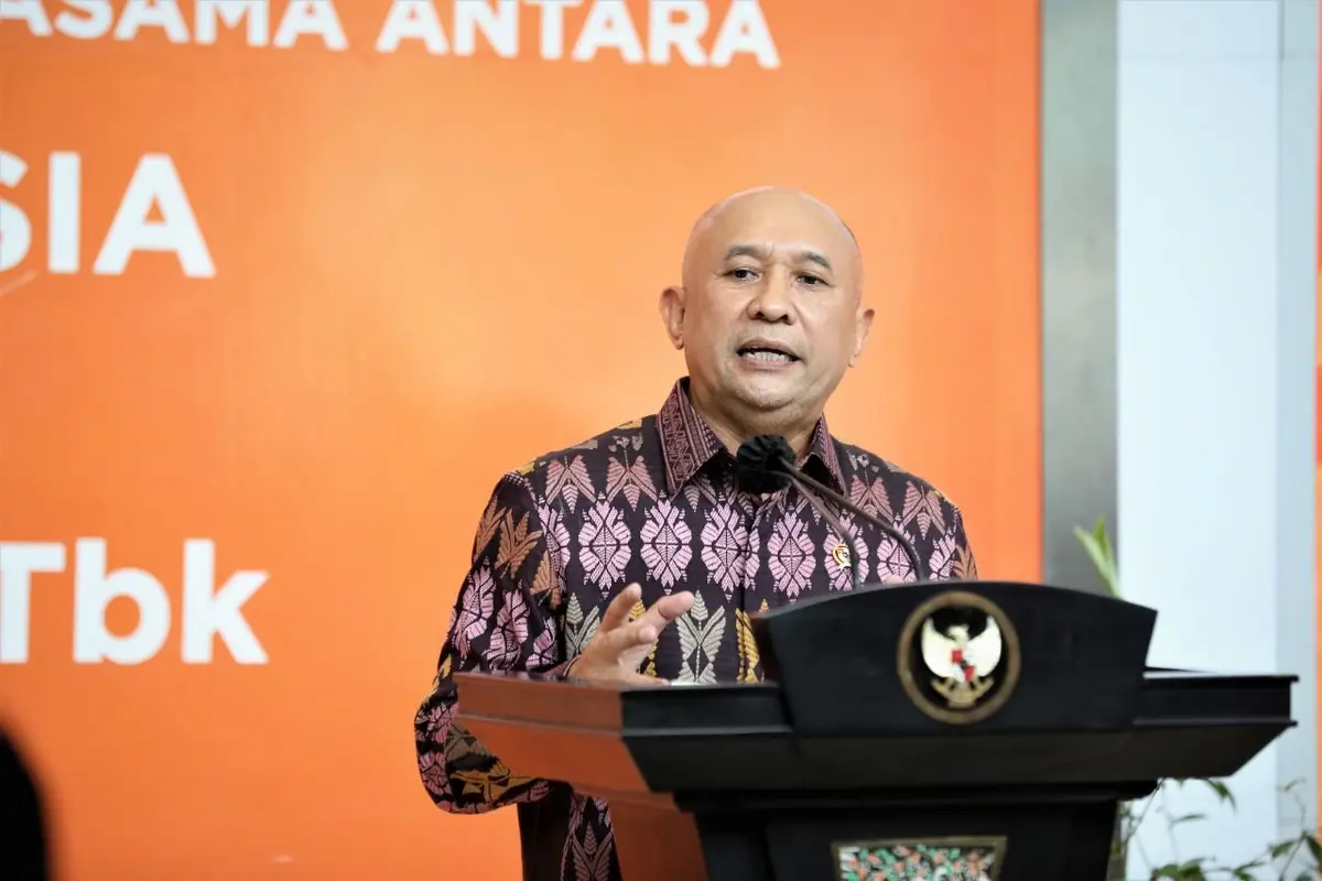 Menteri Koperasi dan UKM Teten Masduki pada acara penandatanganan MoU antara Smesco Indonesia dengan PT Kimia Farma Tbk, di Jakarta, Rabu (3/3/2021).
