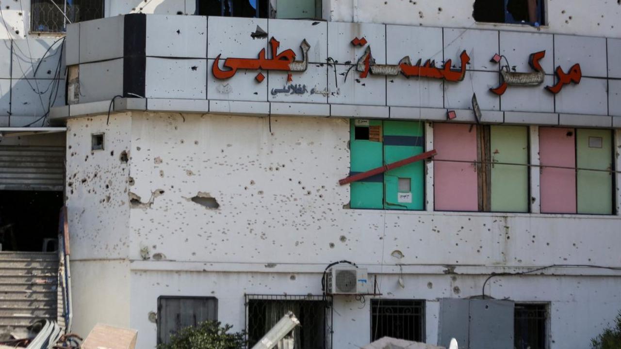 Reuters melaporkan, setidaknya sembilan klinik di Gaza melakukan program bayo tabung, di mana sel telur dikumpulkan dari indung telur wanita dan dibuahi oleh sperma di laboratorium.